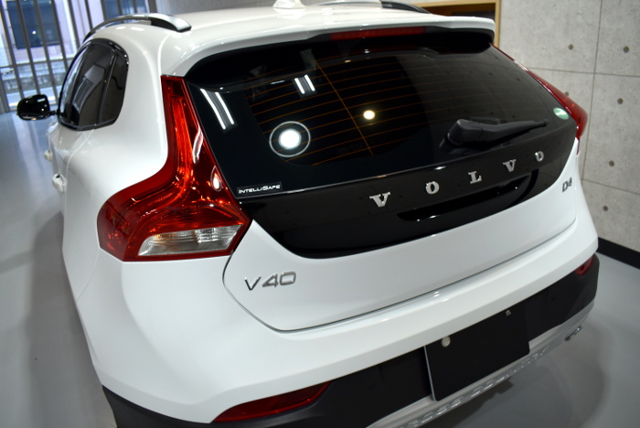 V40-10