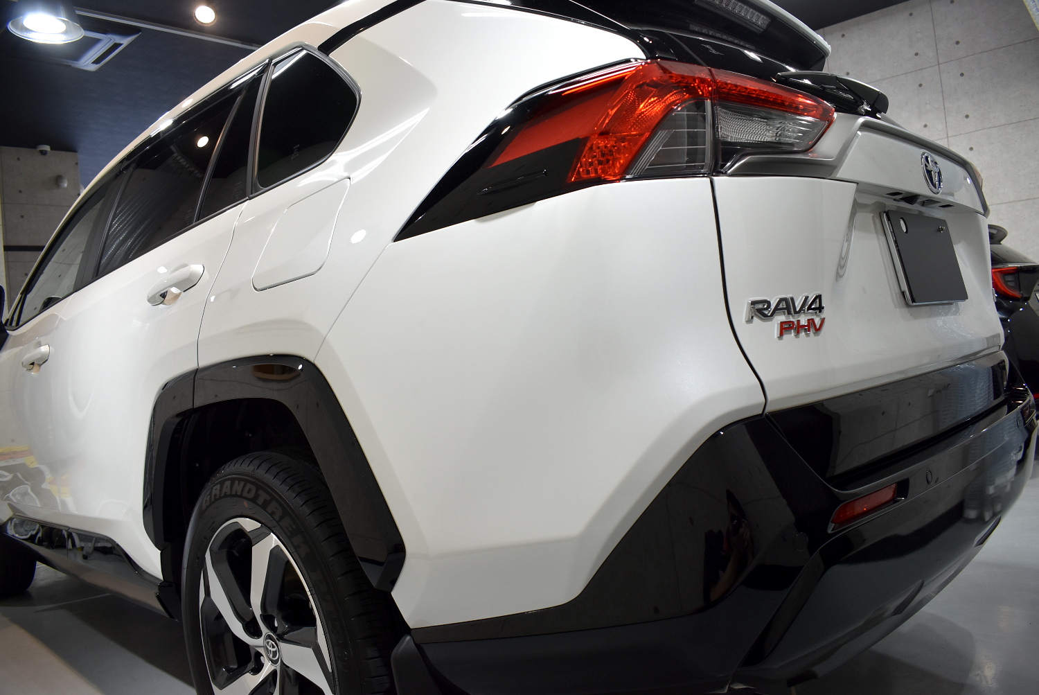 RAV4-18